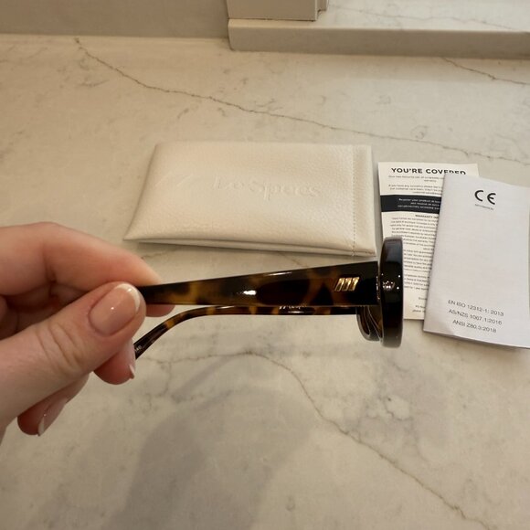 LE SPECS Outte Love Brown Sunglasses Excellent Condition! - Picture 6 of 6